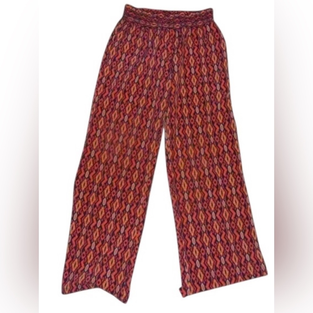 Spacegirlz Flowy smocked waist pants
Size L